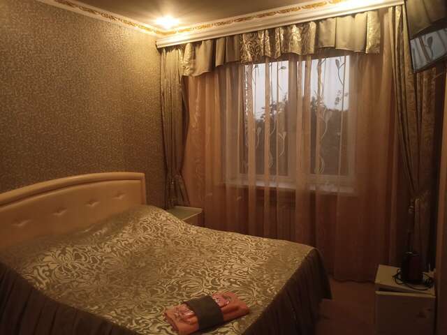 Гостиница Gold Ковров-100