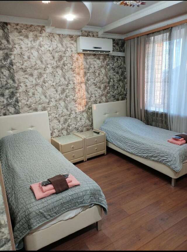 Гостиница Gold Ковров-95